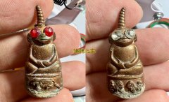 龍婆川2544年經(jīng)典口碑圣物——雙面日月拍嬰佛牌